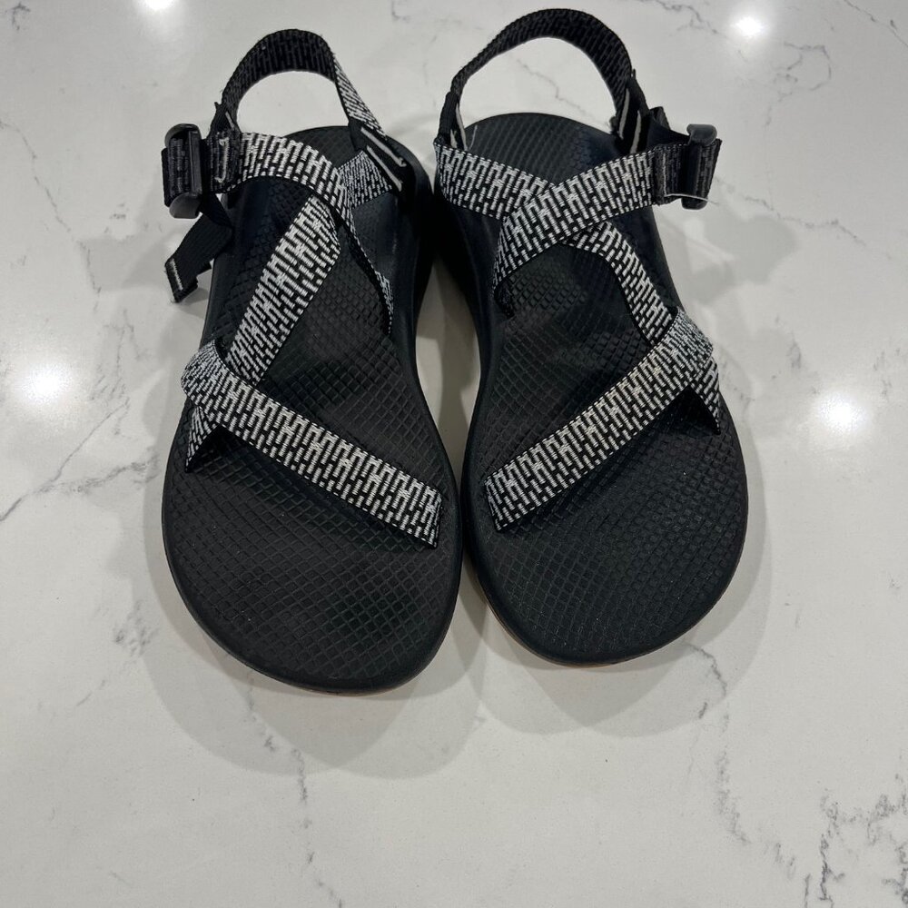 Share Chaco Women's Black/White Outdoor Sports Trail Size 9 Sandals - Picture 7 of 9
